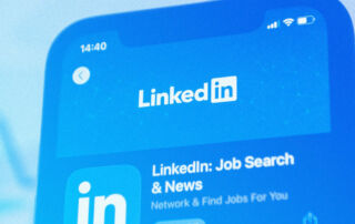 Et si le job idéal vous trouvait avant même que vous le cherchiez ? Les secrets de l’attraction professionnelle sur LinkedIn